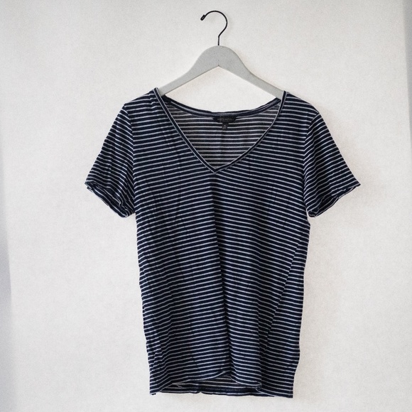 Top - Picture 1 of 2